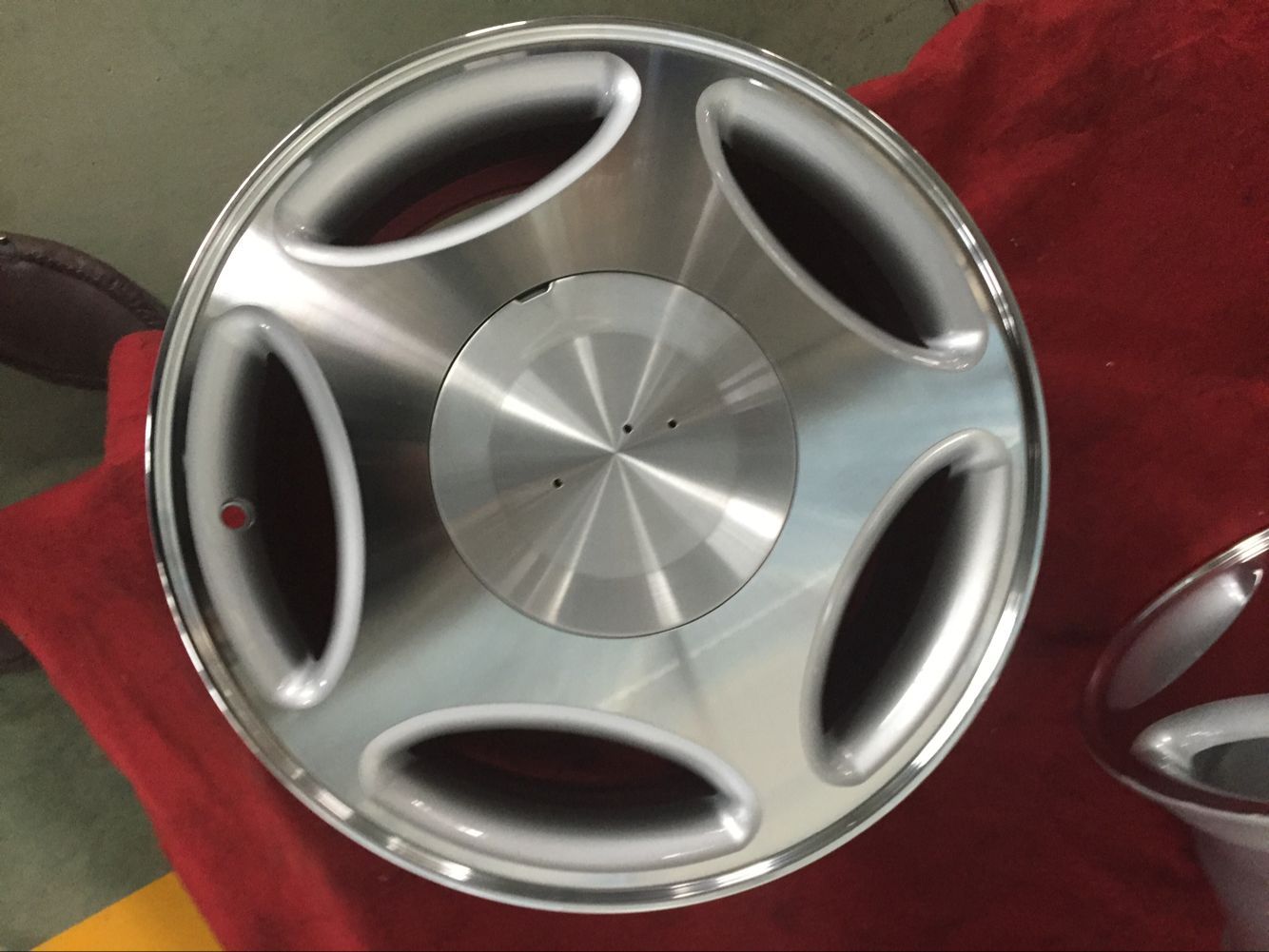Replica Car Alloy Wheels 18X7.5 Kin-5756 for Lexus