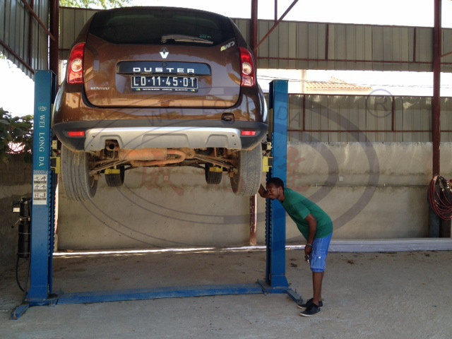 Wld230d Two Post Car Lift / Two Post Car Hoist