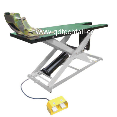 Potable Motorcycle Lift Easy Moving Auto Lift 750kgs Movable Car Scissor Lift