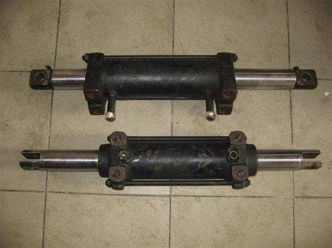 Komatsu Fd30-16 Steering Cylinder for Forklift