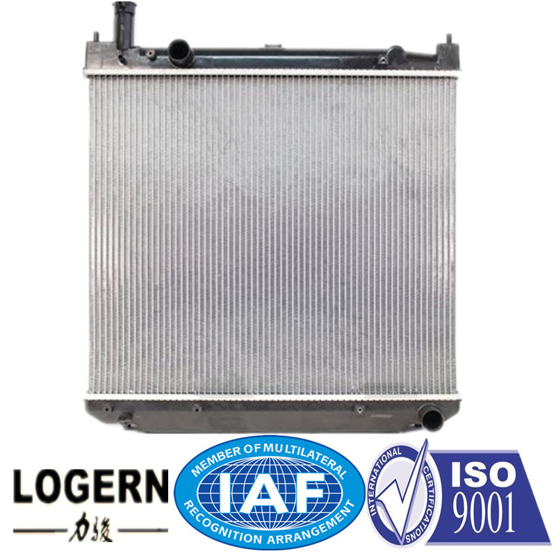 to-262-1 Brazed Auto Car Aluminum Radiator for Toyota Hiace 2.5 Td'00-01