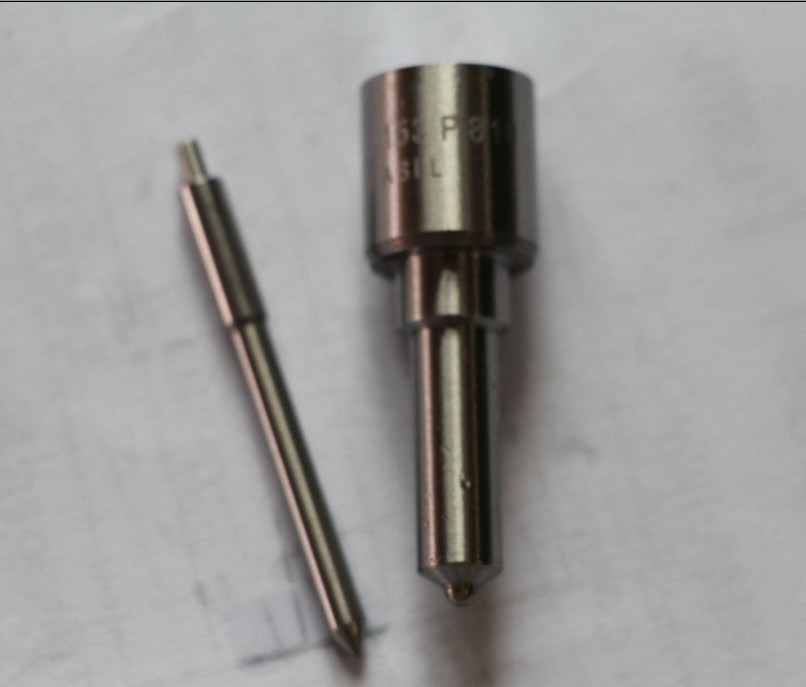 Diesel Fuel Injector Nozzle (DLLA136S1000 DLLA142S1096)