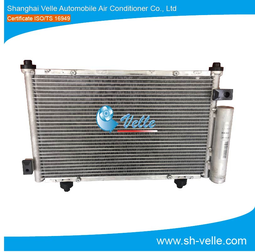 Auto Car AC Part Condenser with a Fan
