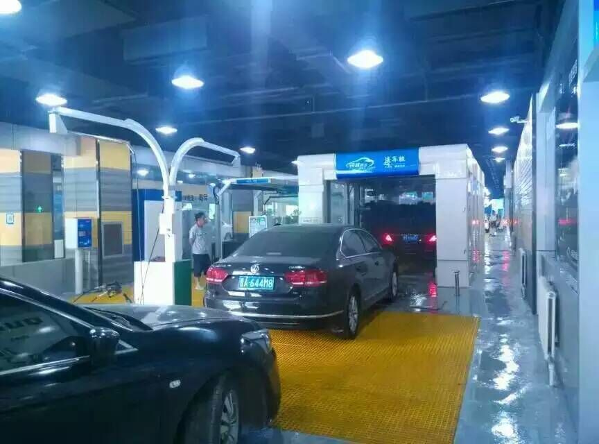 Fully Automatic Tunnel Car Washing Machine System Equipment for Cleaning Manufacturer Factory Fast Cleaning