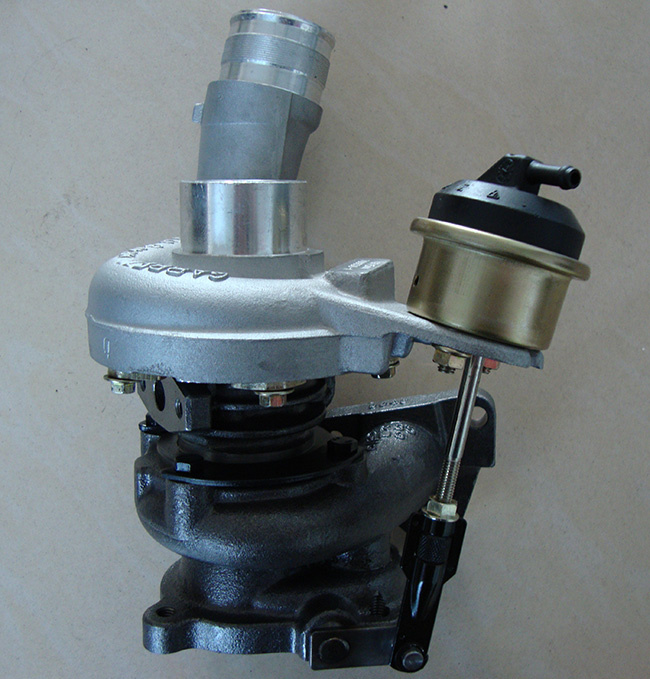 Auto Spare Parts Gt1544s Turbolader 700830-0001 454165-0001 for Renault with Engine F9q / F8q