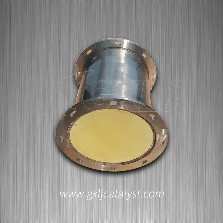 Europe 5 Standard SCR Catalyst Catalytic Converter with Canning for Diesel Engine Commercial Vehicle
