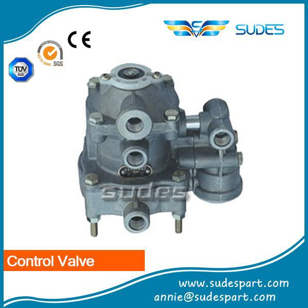 Trailer Control Valve 0024314005 for Mercedes Benz Truck Parts