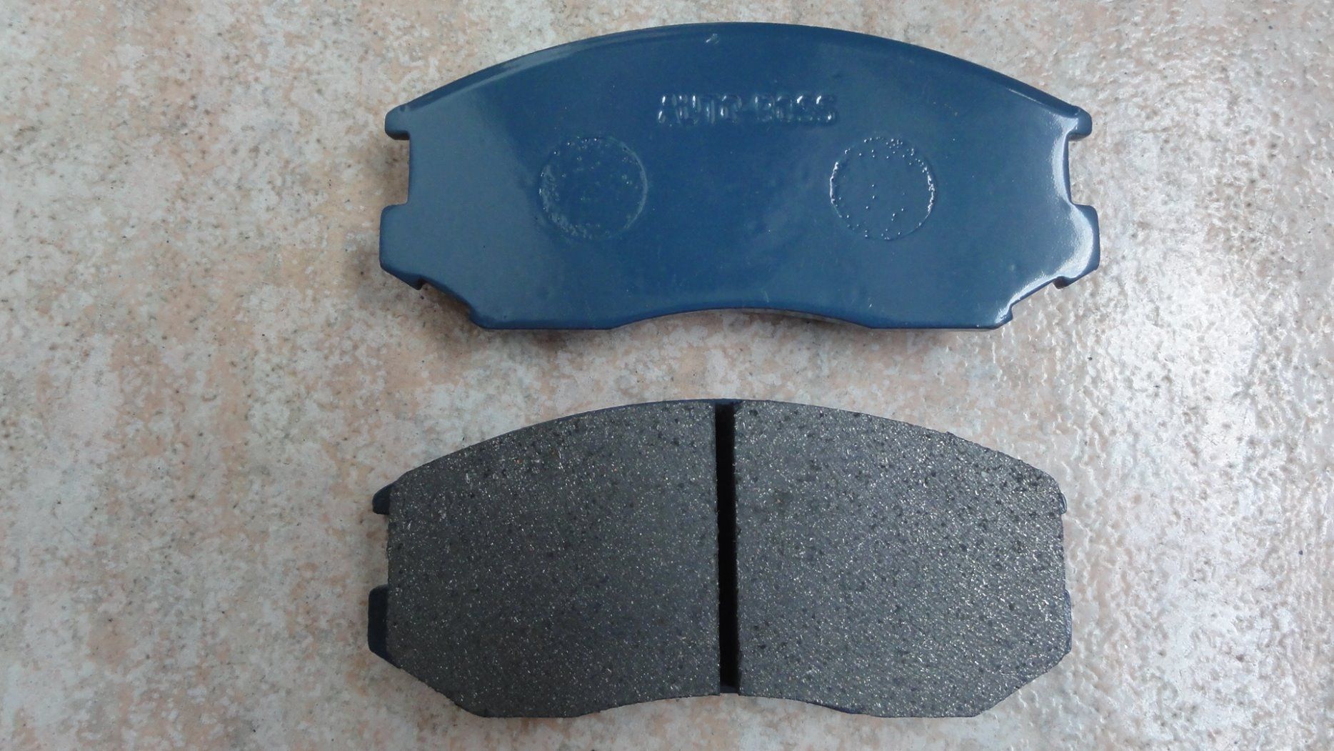 Auto Parts for Mitsubishi Brake Pad D6070