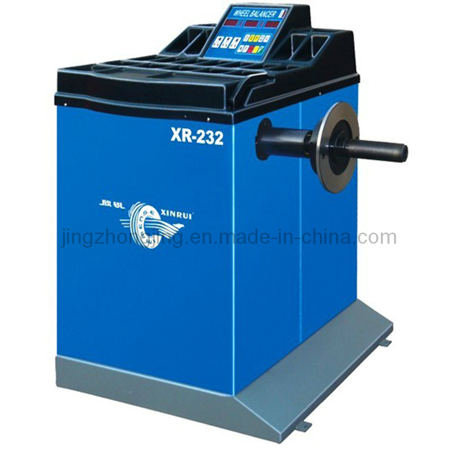 Truck and Bus Wheel Balancer (Model: XR-232)