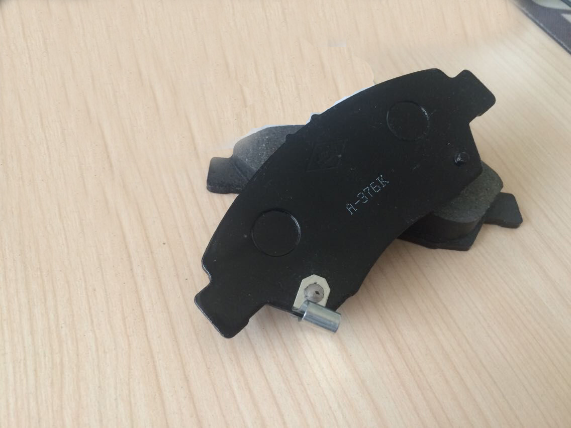 High Quality Car Semi-Metallic Brake Pad