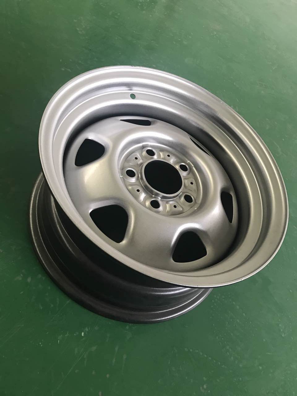 Spoke Rim Use in Car/Bvr Car Wheel Factory of Steel Wheel