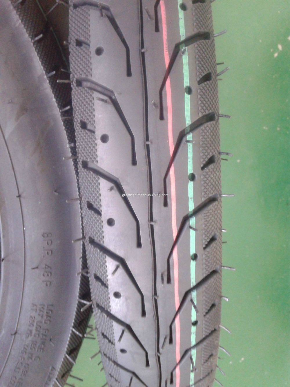 Famous Tire for Motorcycle 2.75-18 Factory Directly