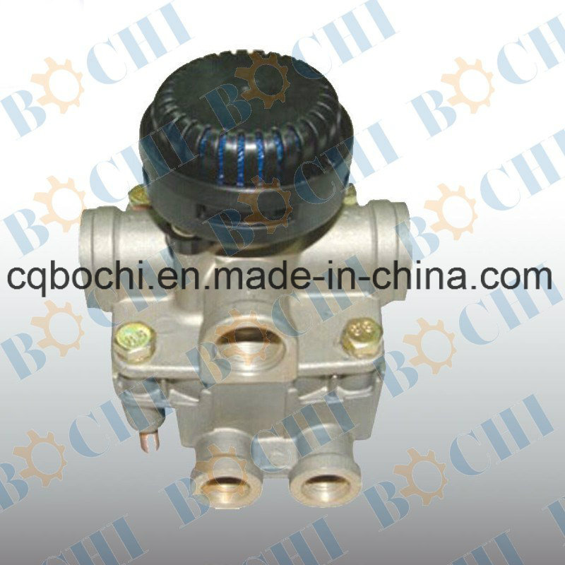 Truck Spare Parts 973 011 205 0 Relay Valve for Truck
