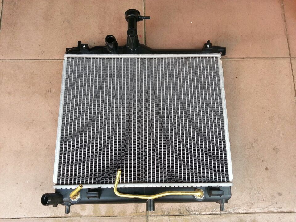 High Quality Aluminum Brazed Welding Car Radiator for Hyundai I10