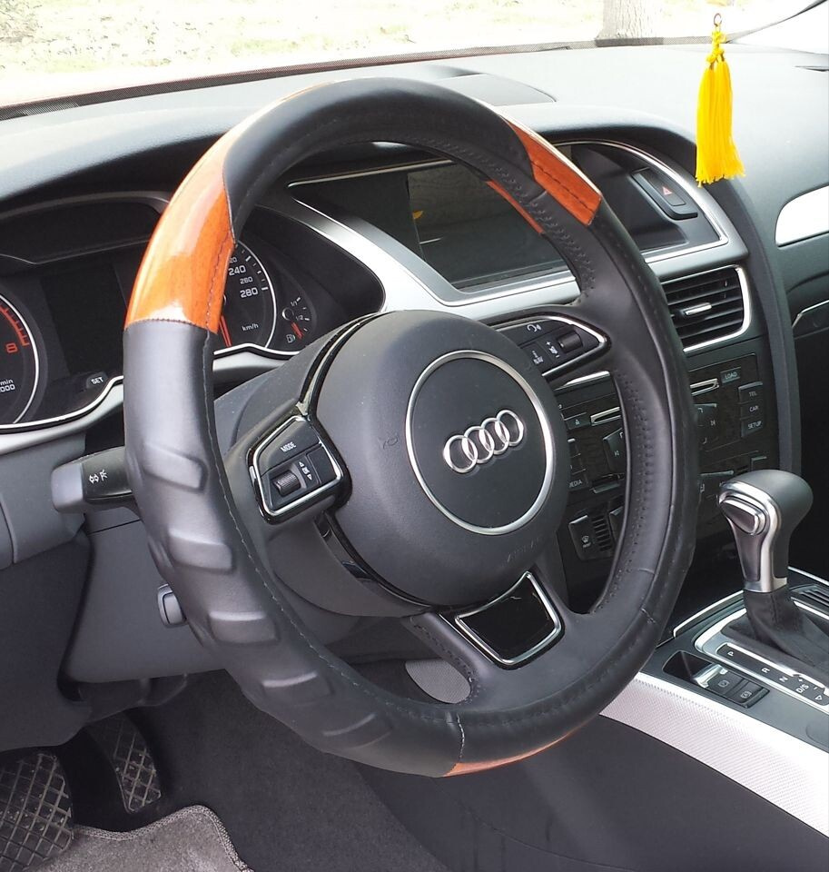 Bt 7154 The Production of Wholesale Leather Imitation Leather Steering Wheel Covers