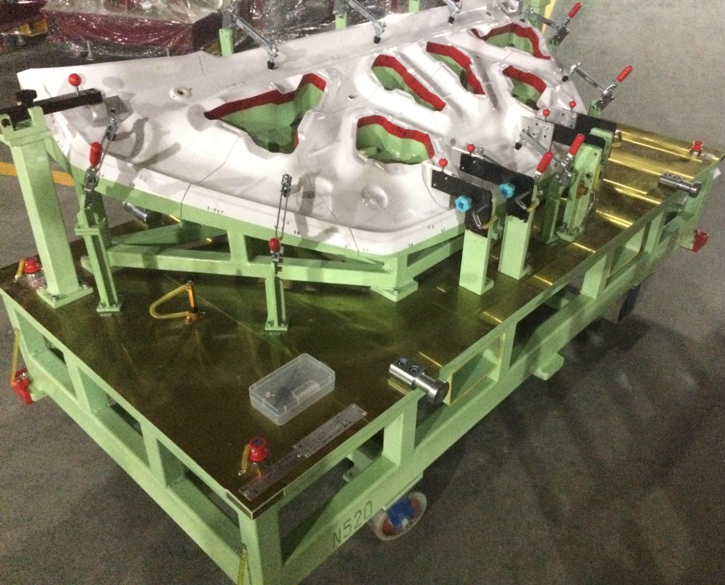 Engine Inner Panel