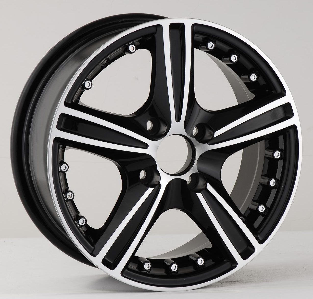 Aftermarket Alloy Wheel (BK106)