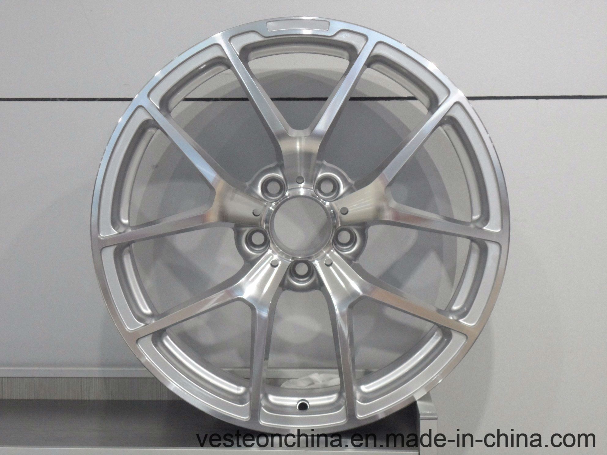 Factory Price 2017 New Design Replica Car Alloy Wheel