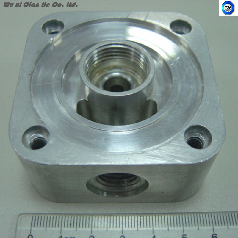 Good Quality Well Sale Auto Cooler with Valve Body in Aluminium