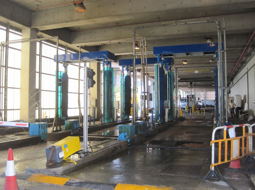 CB 730 Automatic Bus Washer