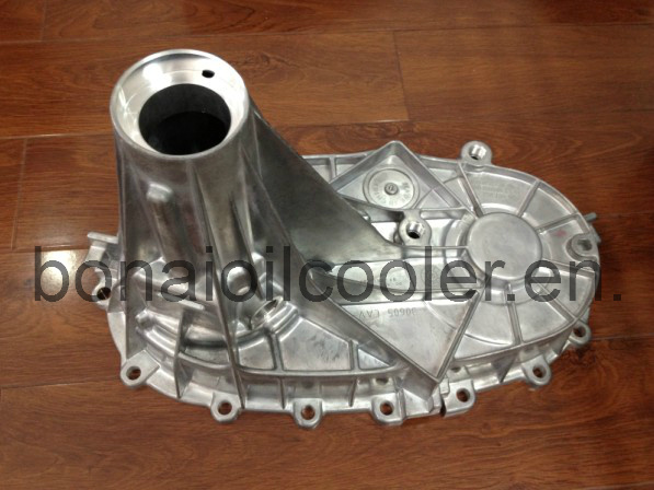 Oil Cooler Cover for Benz Truck, Gmc Gear Box Housing 12473226