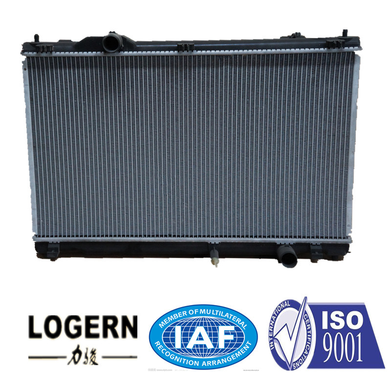 Crown Spacing Aluminum Radiator for Toyota for OEM: 16400-21100 at