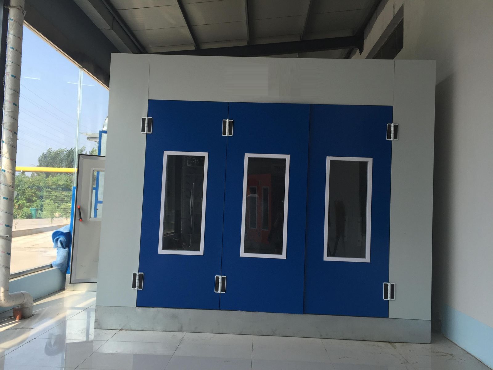 Auto Paint Room with Diesel Burner