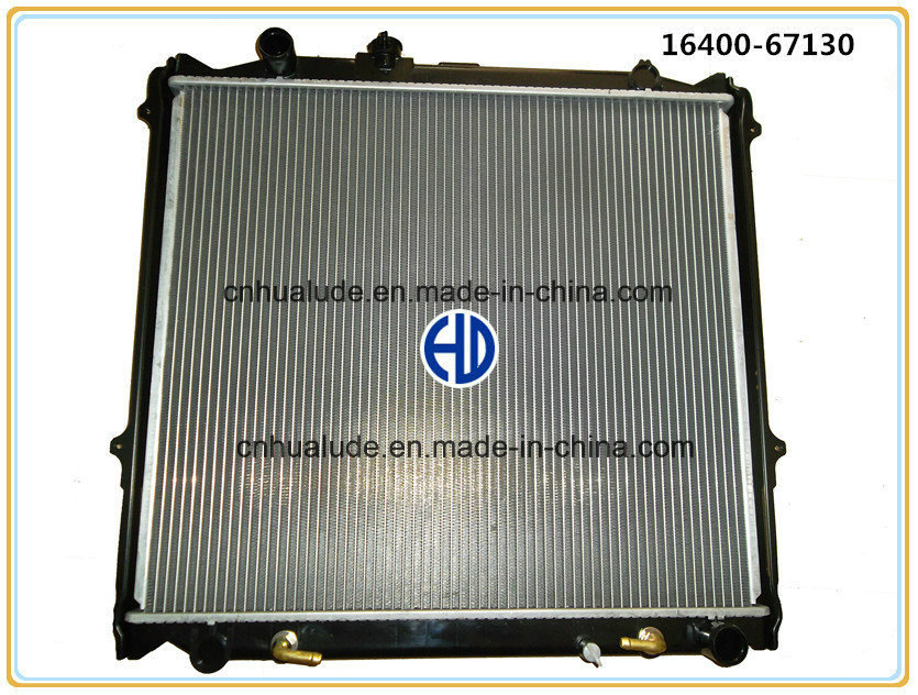 Hot Sale Cheap Aluminum Plastic Auto Car Radiator for Kzn