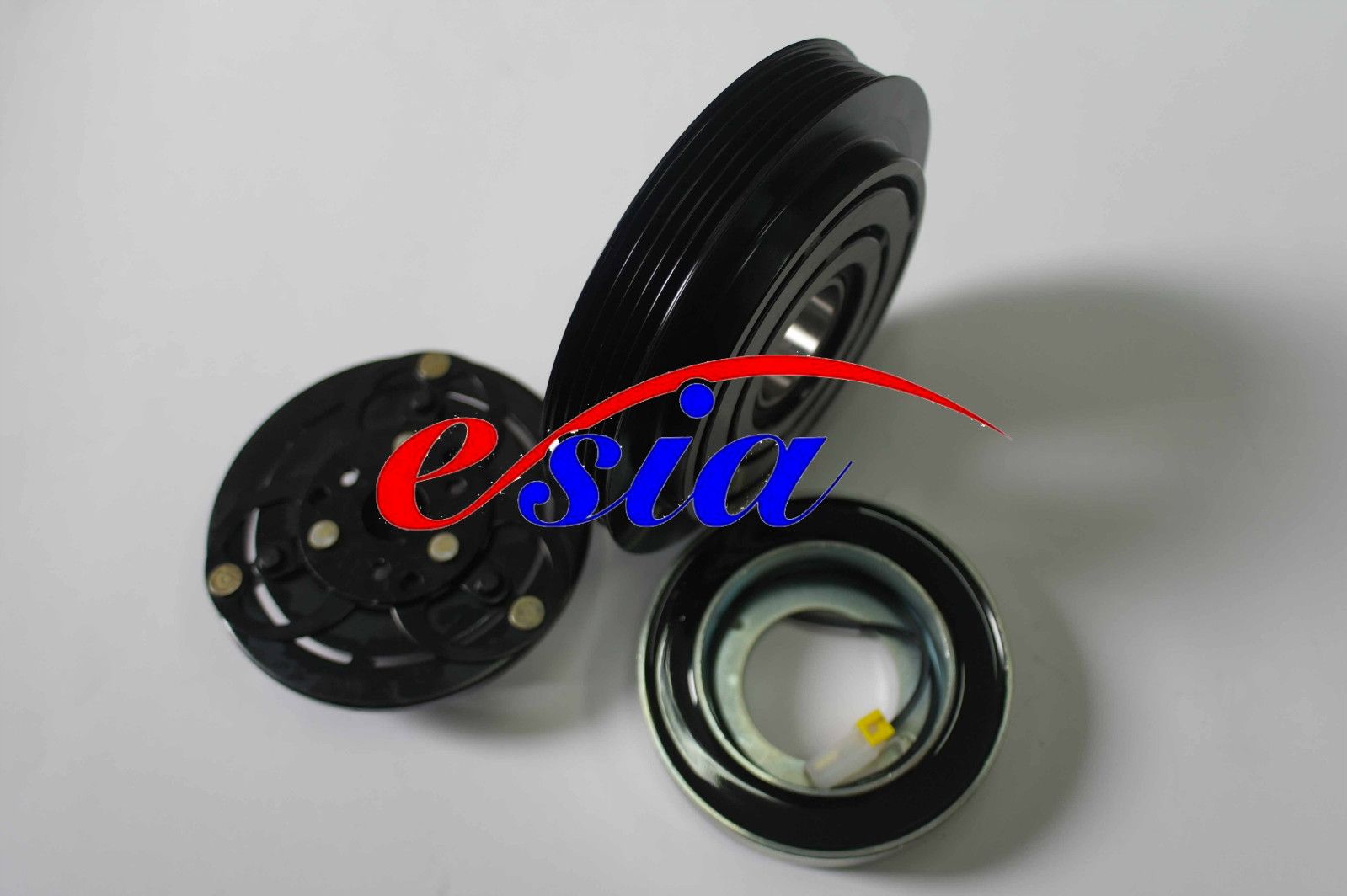 Auto Parts AC Compressor Magnetic Clutch for Waja Pat 5pk 142mm