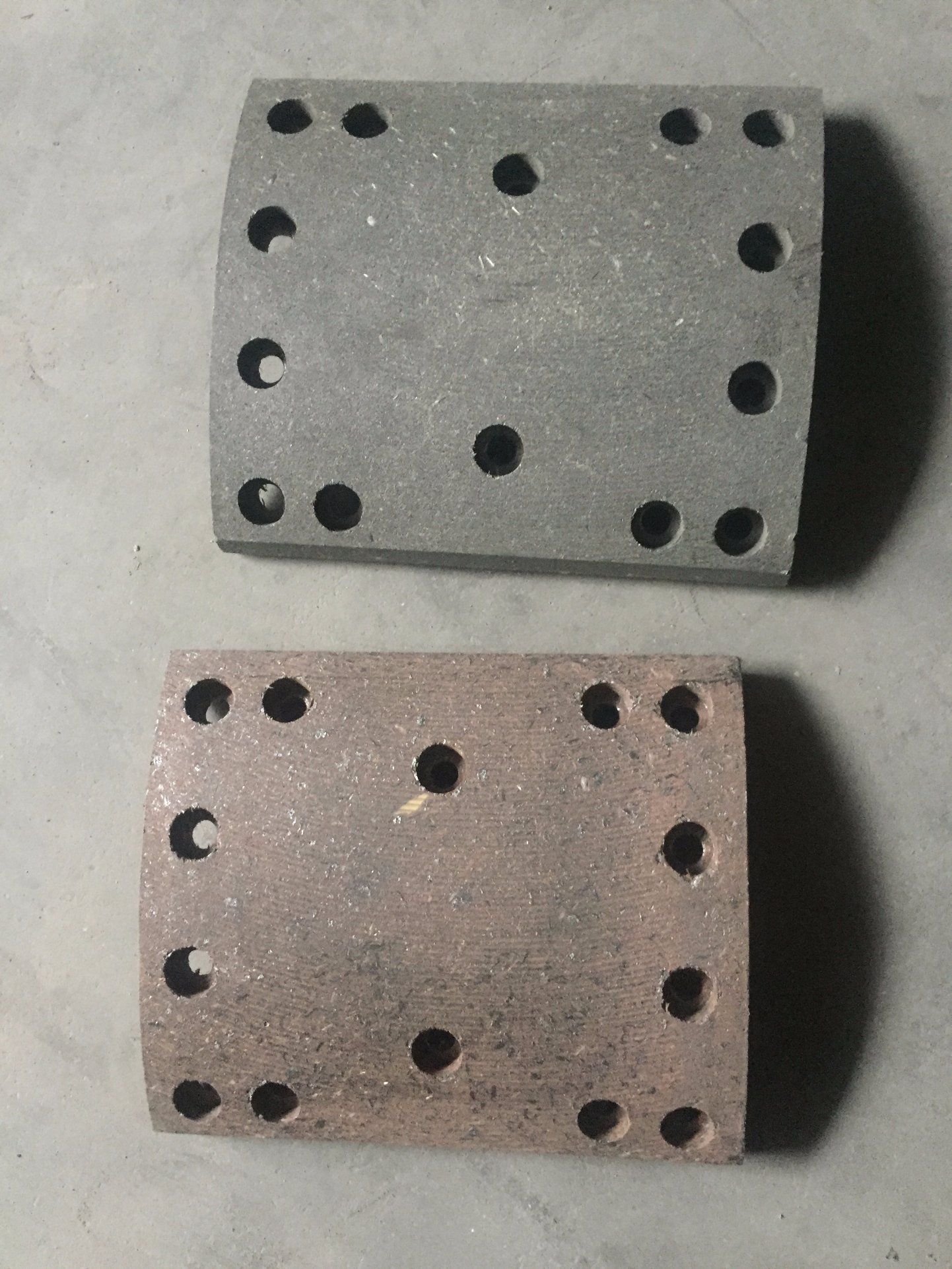 Asbesetos Free Sinotruk Brake Linings