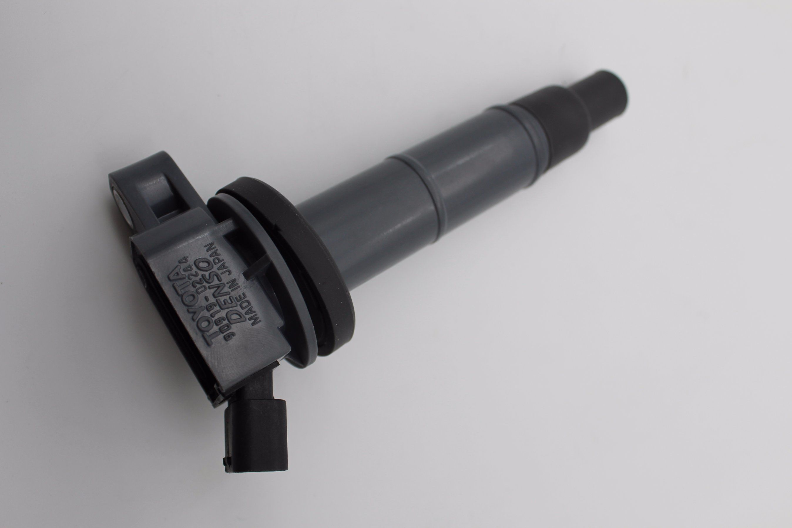 2400cc Toyota Camry Previvia RAV4 Ignition Coil
