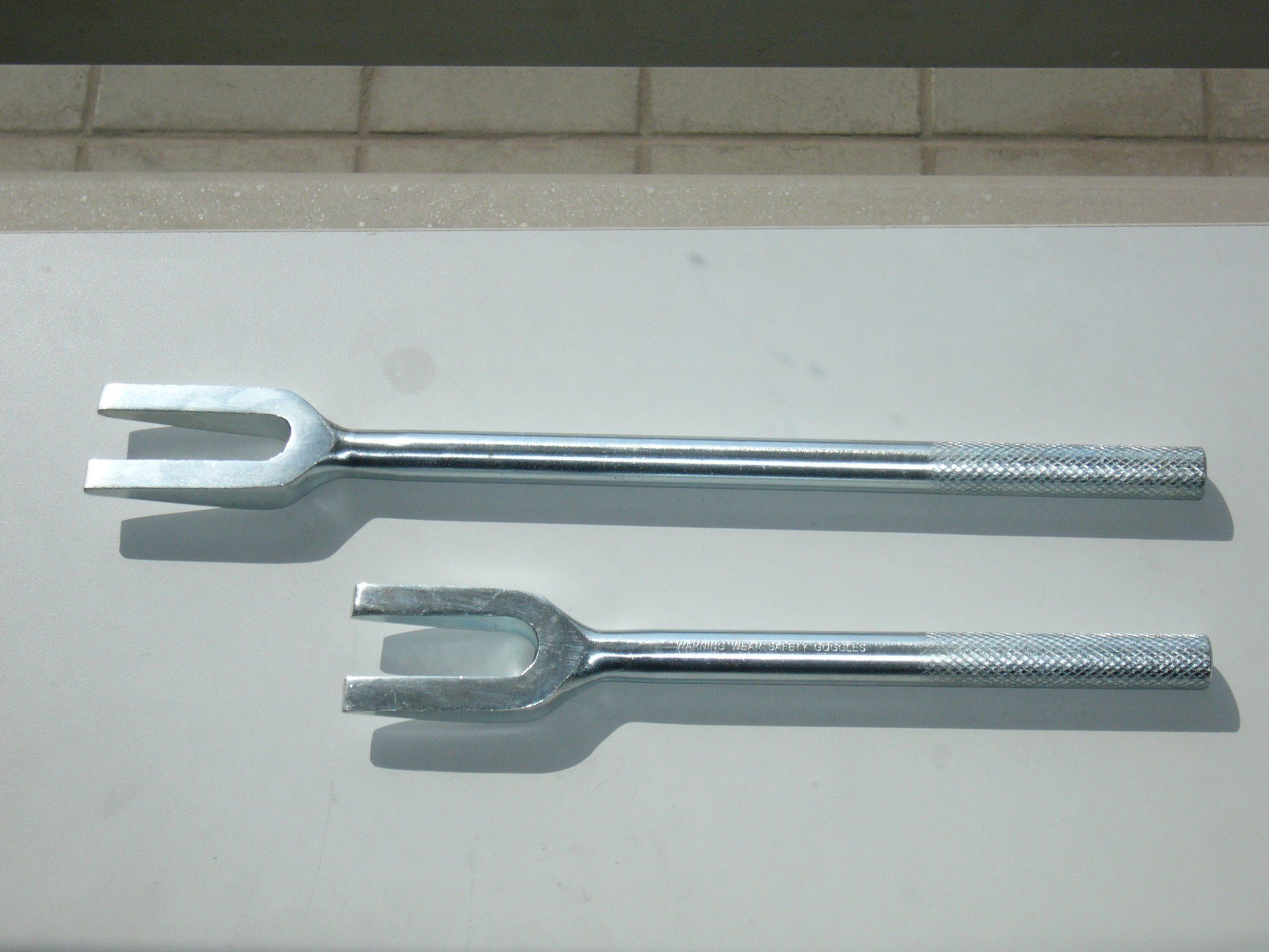 Fork Type Ball Joint Separator