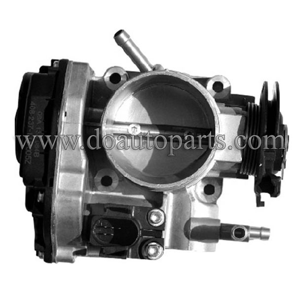 Throttle Body 06A 133 064b for VW Tramsporter 2.5 VW T4 2.5