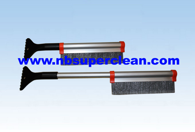 Soft Snow Brush with Rubber Scraper (CN2222)