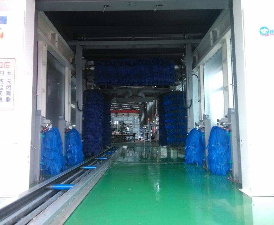 Automatic Conveyorized Car Washing Equipment / Nine Brushes