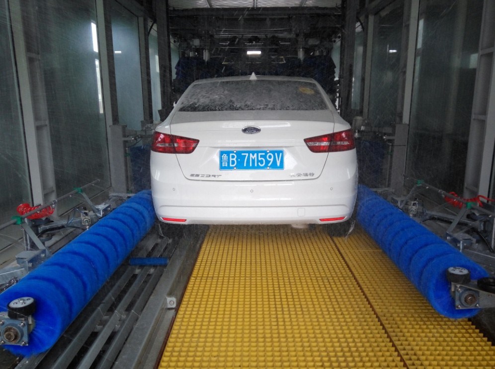 Best Seller Tunnel Car Wash Machine to Malaysia