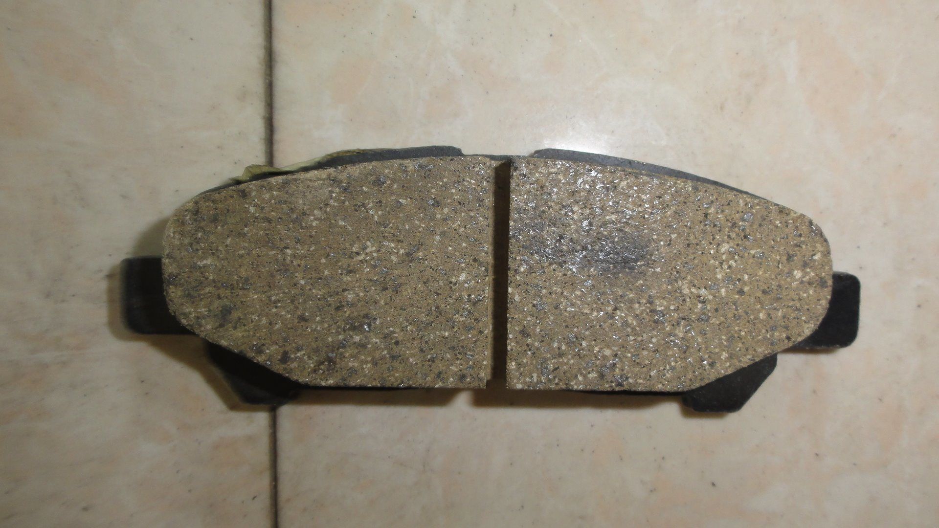 China Manufacturer Auto Parts Brake Pad for Highlander Rear