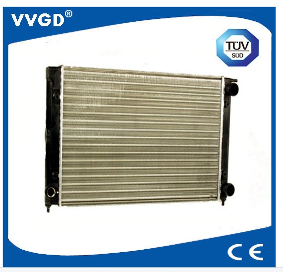 Auto Radiator Use for VW 321121253al