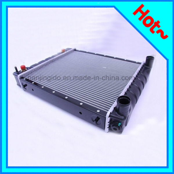 Engine Part Radiator for Land Rover Btp2275