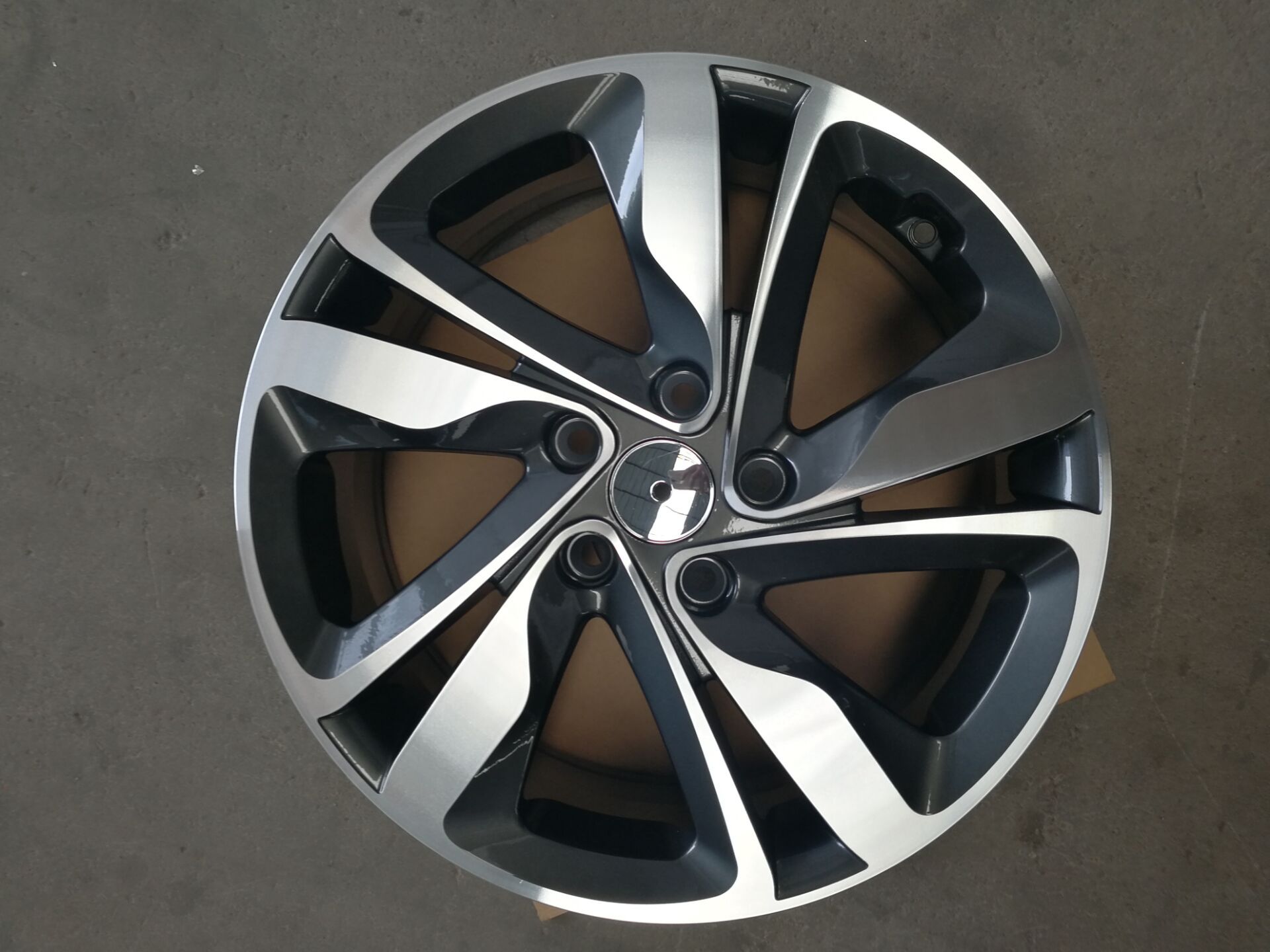 Hyuidai 17 Inch 18 Inch Car Alloys Wheels Ts16949 Kin-5206