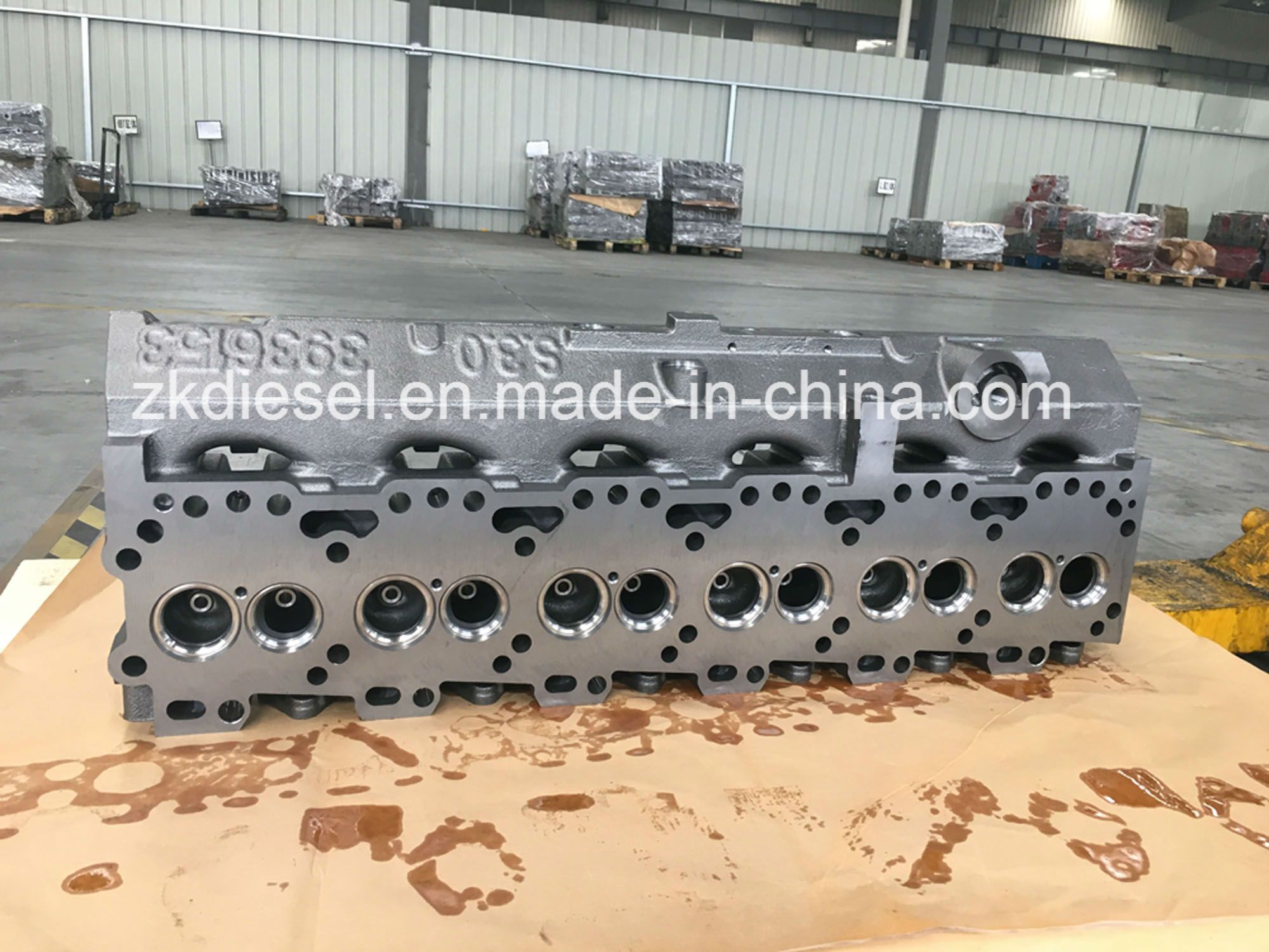 Motor Cummins Engine 6CT 8.3 Diesel Cylinder Head 3973493/3936180/3802466/3922041/3927694