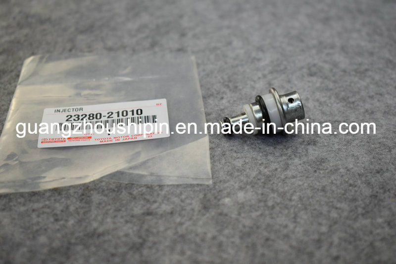 Fuel Pressure Regulator 23280-21010 for Toyota Lexus