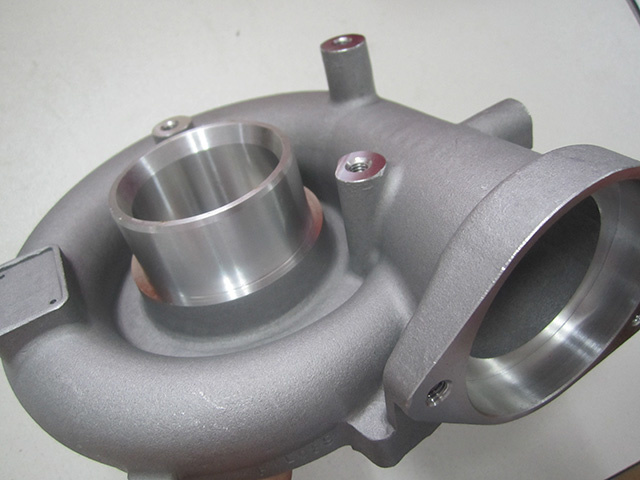 530d, 730d Gt2260V Turbo Charger Compress Housing Cover Parts 725364-0021 725364-0004 for Rebuilt Garrett BMW 