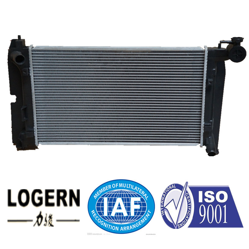 Car Spare Part Radiator for Toyota (03-06) Corolla Dpi: 2428