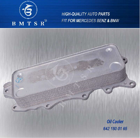 Auto Engine Oil Cooler for Mercedes Benz M642 OEM 6421800165