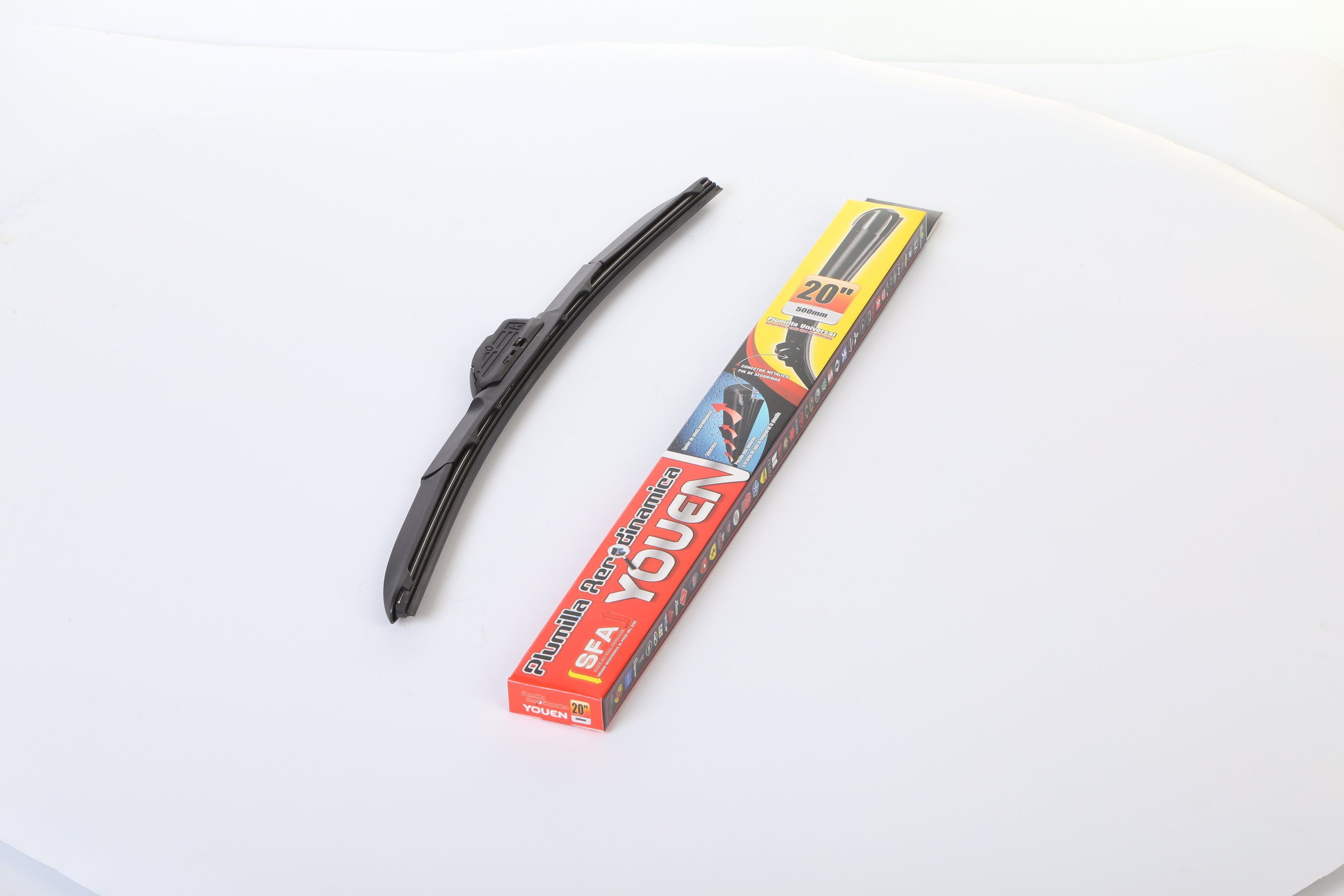 Auto Accessory Wiper Blade with Soft and Multi-Functional Adaptor