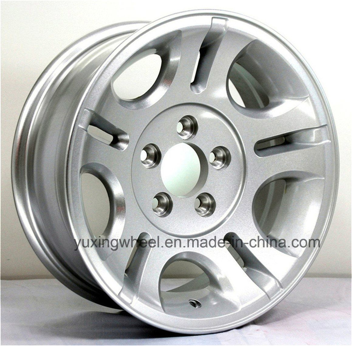 15*6.0 Hot Selling Car Wheel for Auto Parts