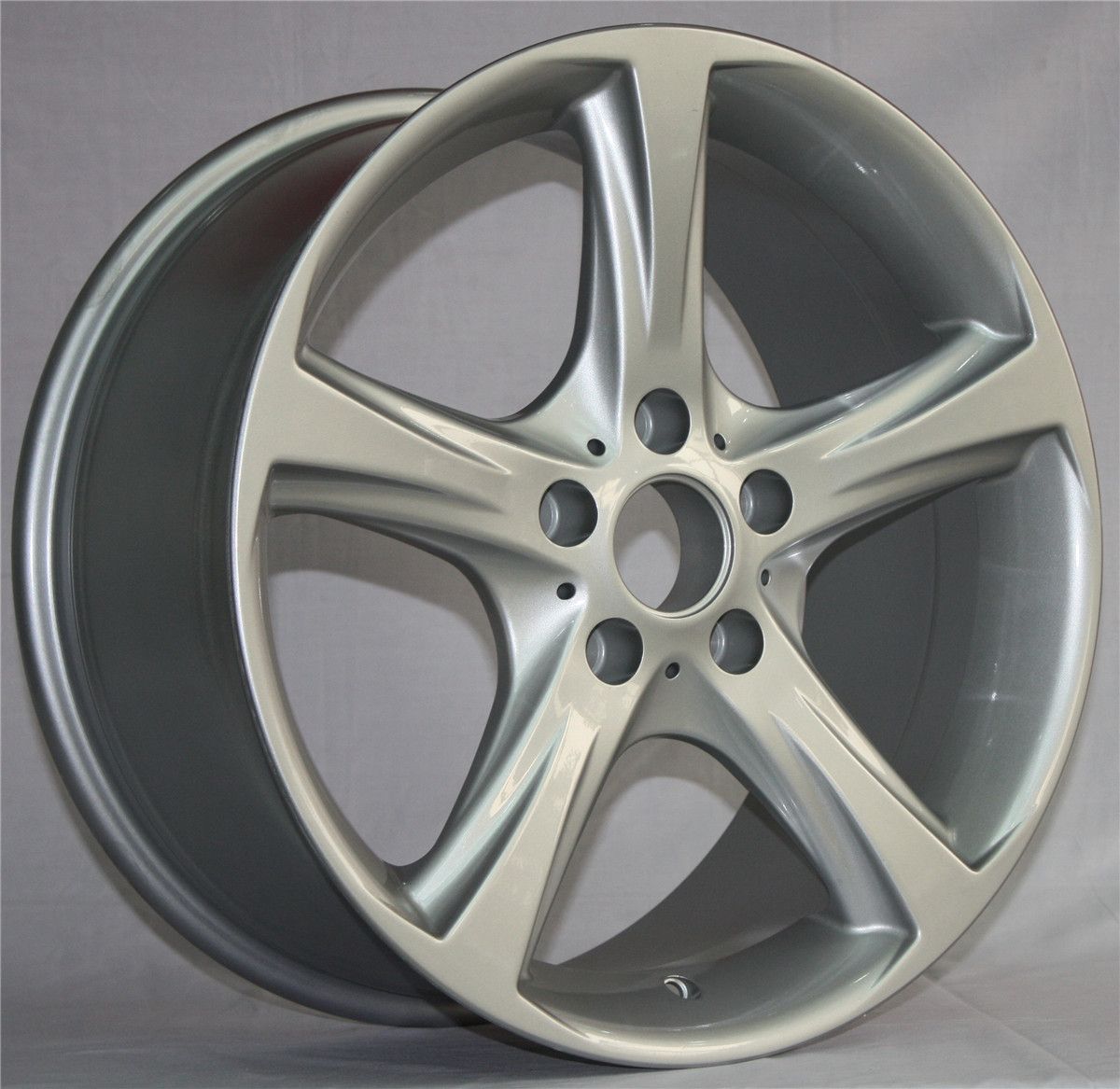 Replica Alloy Wheel for BMW (HL761)
