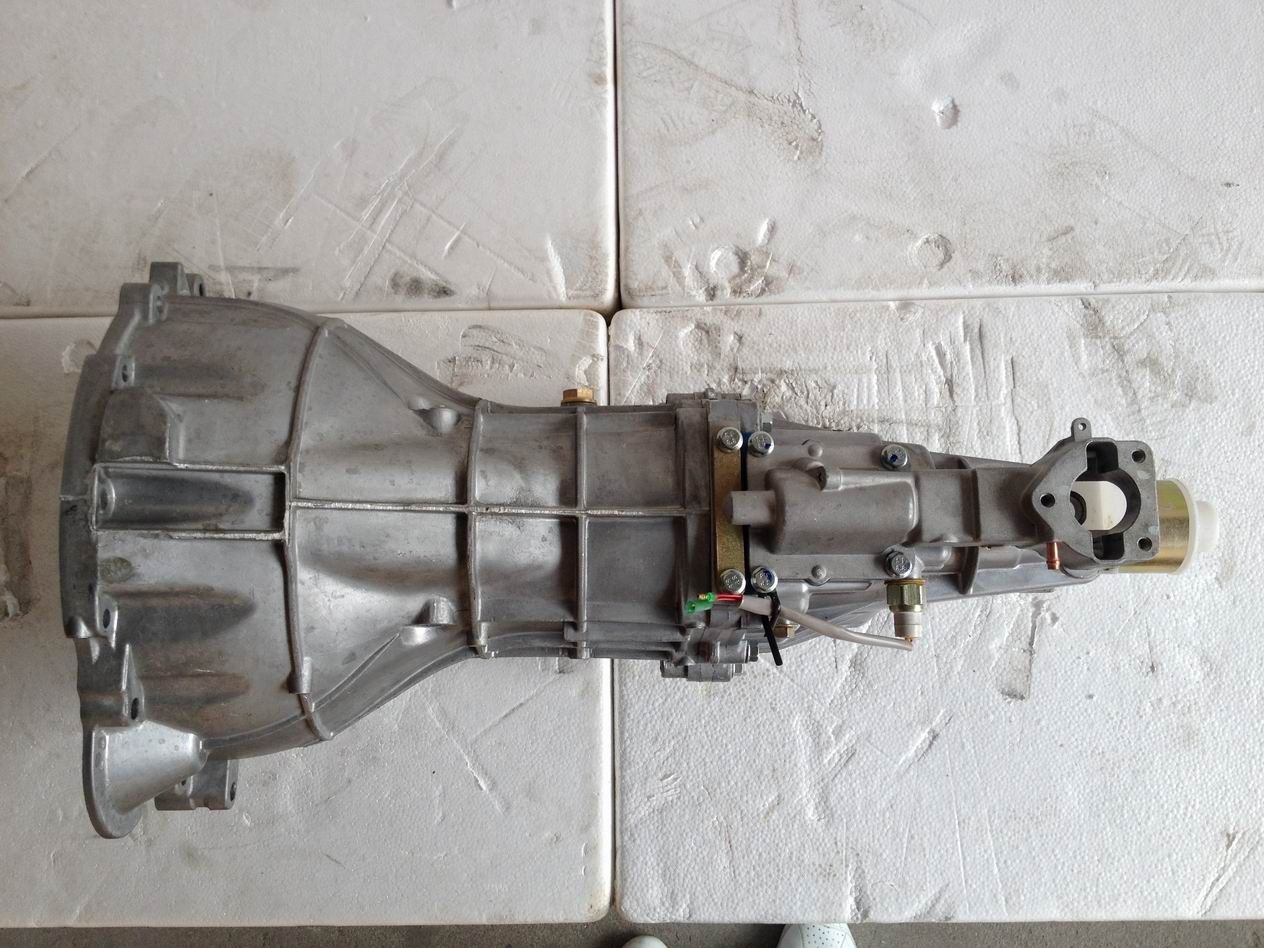 D-Max Auto Parts Gearbox