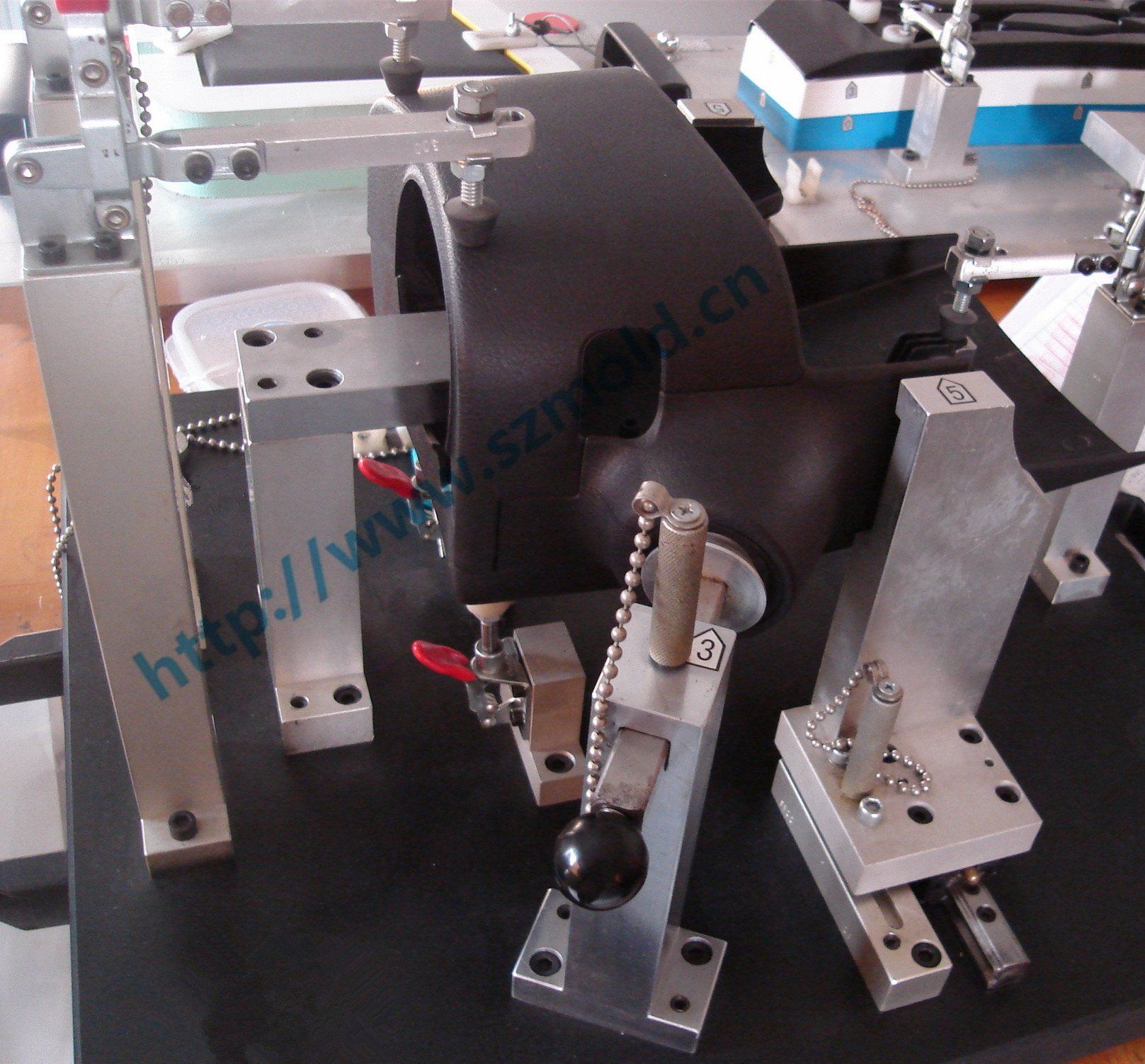 Directional Column Guard Plate